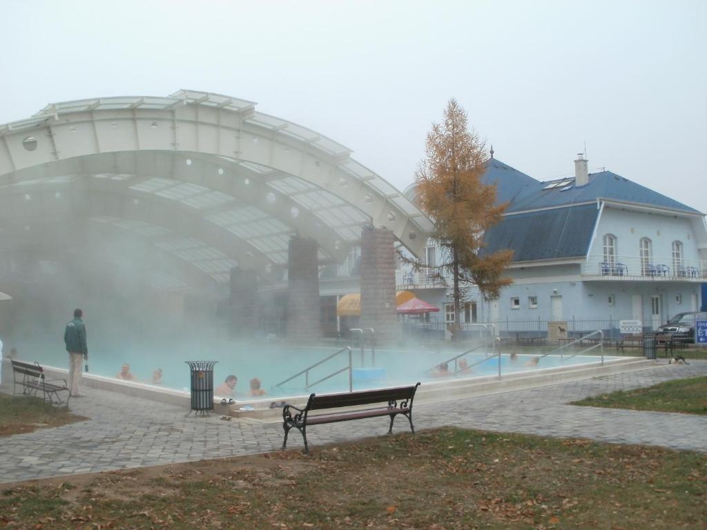 Strand Hotel Bogács Buitenkant foto